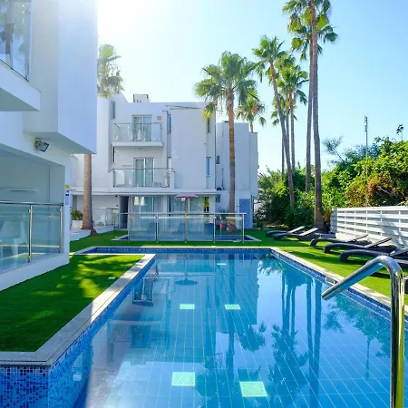 Modern And Perfectly Planned Vacation Home For Two In Ayia Napa All Yours איה נאפה